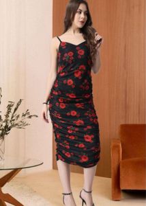 Popwings Women Printed v Neck Black Dress
