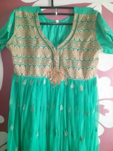 Mahnoor Green Kurta Set
