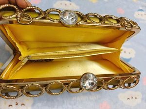 Hand Clutch With Side Chain