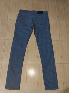 Offer in Cash Comment......Unisex 2 Jeans Offe