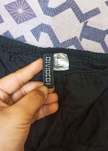 H&amp;M Black Lace -up Detailed Crop Top