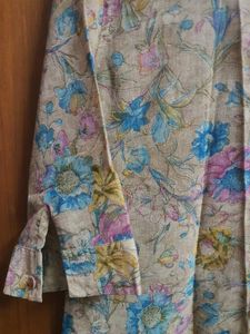 ✨️✨️Price DROP✨️✨️Beautiful Floral Top