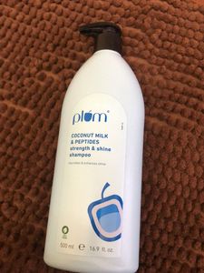 Plum Coconut Milk & Peptides Shampoo