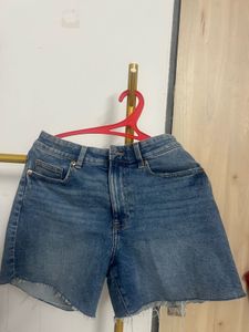 H&amp;M Frayed Denim shorts