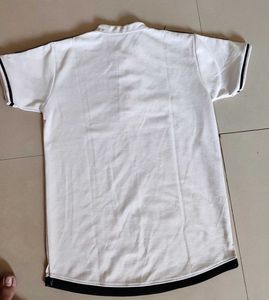 One Tshirt