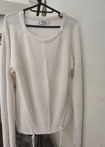 White Knitted Pullover Sweater