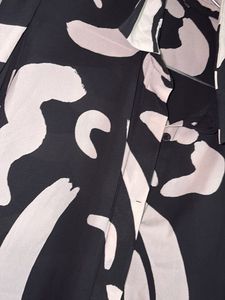 Black &amp; White Abstract Print Shirt-Stylish Top