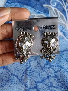 Silver Trendy Earings