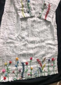 Embroidered Floral Kurti