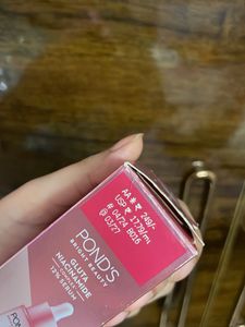 Pond&#39;s Bright Beauty Serum
