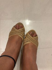 Aldo beige heels