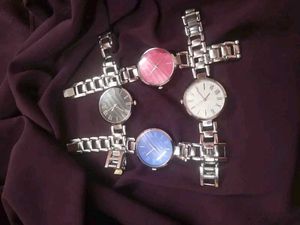 Stylish Women&#39;s Watch