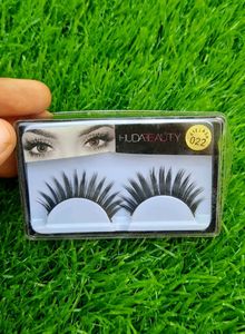 Huda Beauty Eyelash