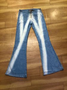 boot cut jeans