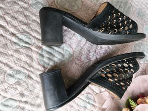 Black Heel