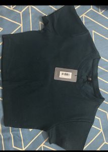DESI MINIMALS CROP TOP