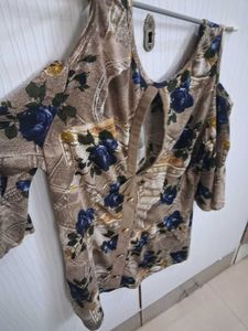 Floral Print Off Shoulder Top