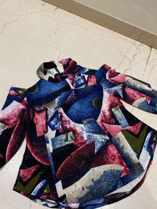 Abstract Print Top