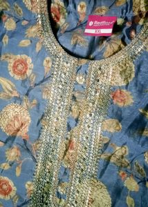 Elegant Floral Embroidered Kurti