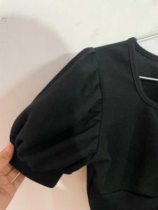 BLACK CROP TOP 🖤