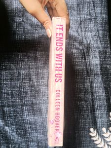 Collen Hoover(Author) Novel &#34; It Ends With Us&#34;