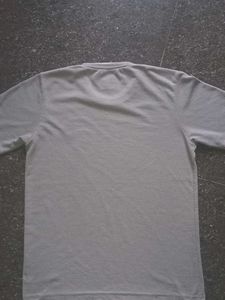 {{ T-shirt -M }}Size Grey Coloured