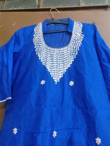 Blue Embroidered Kurta (Women&#39;s)