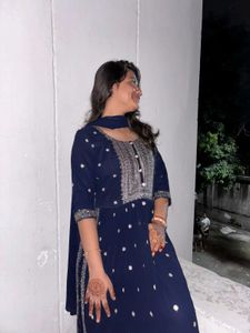 Elegant Navy Blue Suit Set