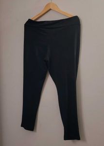 Black Athletic Gym And Yoga Pants