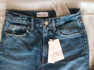 ZARA STRAIGHT FIT DENIM