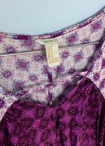 Brand- Forever21 top with details