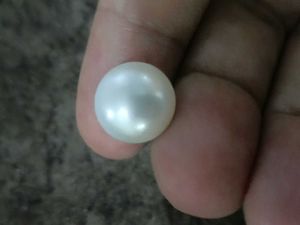 Lustrous White Pearl
