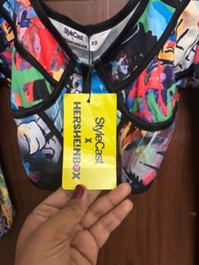 Stylecast X Hersheinbox Black&amp;Blue Abstract Print