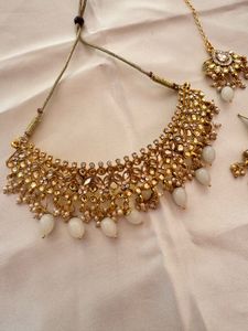 Necklace set