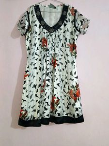 &#34;Elegant Floral Printed Tunic Dress with Beaded &#34;