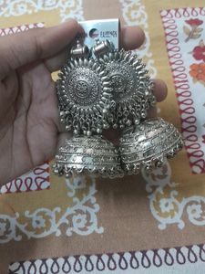 Heavy jhumka