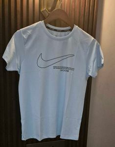 Womens Drifit Tshirt 34,36,40