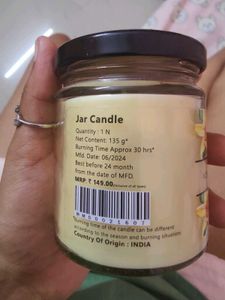 VONCASA VANILLA SCENTED CANDLE