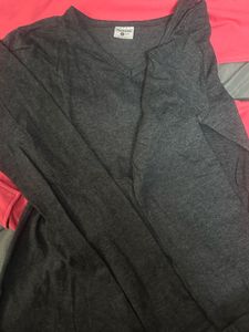 Gray Long Sleeve FITTED Top