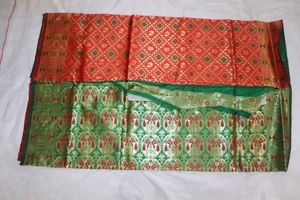 Silk Blend Saree - Green &amp; Red