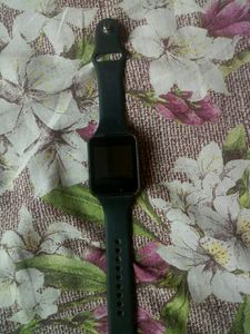 Smart Watch With Sim Insert Option                          Its Working But Don&#39;t Know How Much It Runs Buy At Own Risk