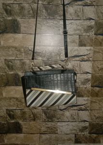 Sling Tipe Hand Cluch