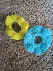 Cute Knitted Scrunchie Set