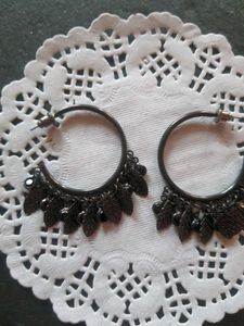 Leaf Noir Earrings