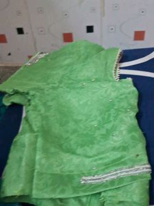 It Is Gorgeous Magenta Velvet Work Saree