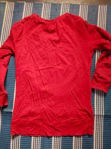 Red Heart Graphic Tee