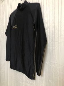 Finta Black T Shirt