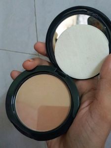 Full Makeup Kit 🤑
