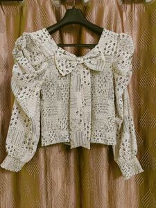 Bow-Tie Top