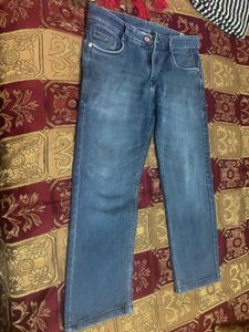 Classic Blue Mid-Wash Stretch Jeans
